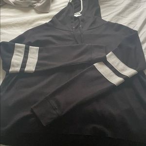 cropped hoodie